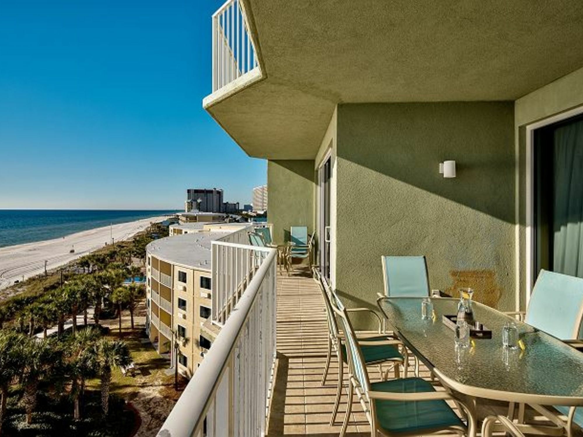 Boardwalk 511 By Redawning Hotel 4*